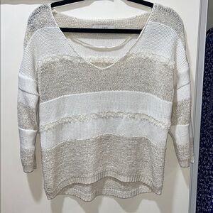LOFT Women's Cream and White V-Neck Sweater